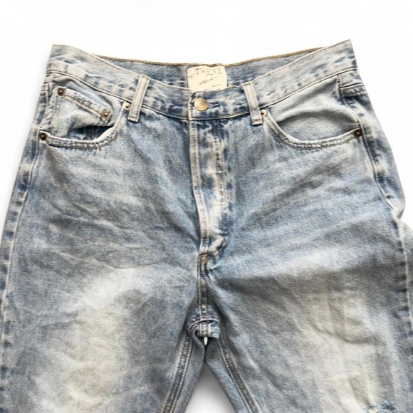 Twelve by Twelve Light Wash Distressed Jeans – Size 29 – Straight Mom Fit - Picture 2 of 4